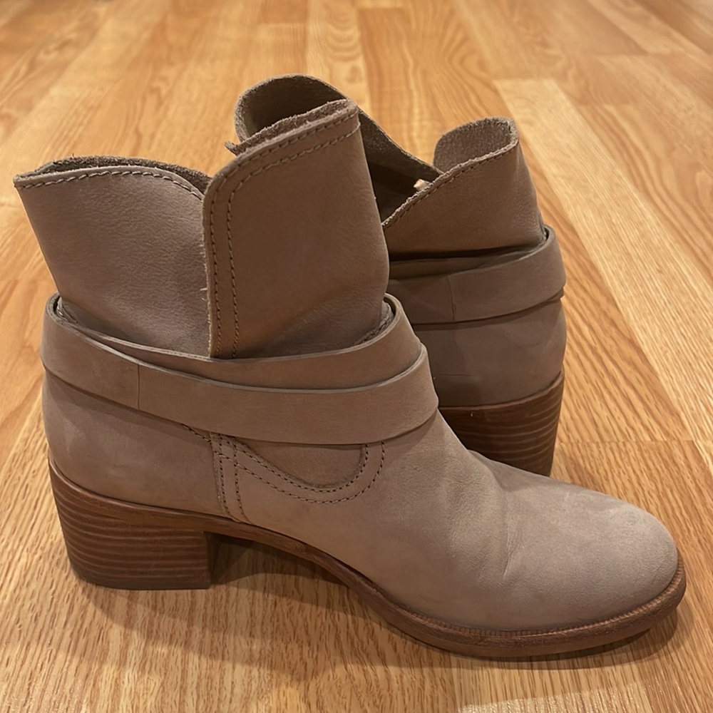Ugg elora boots - Picture 3 of 14